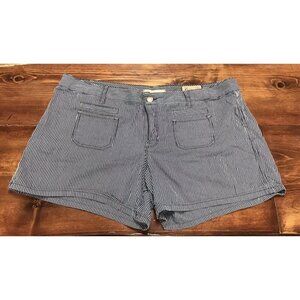 Woman’s Gap Size 16 Striped Shorts Blue And White